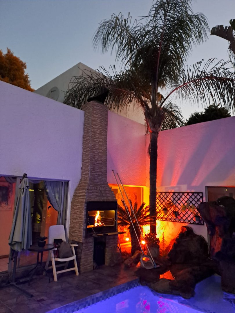 3 Bedroom Property for Sale in Flamwood North West